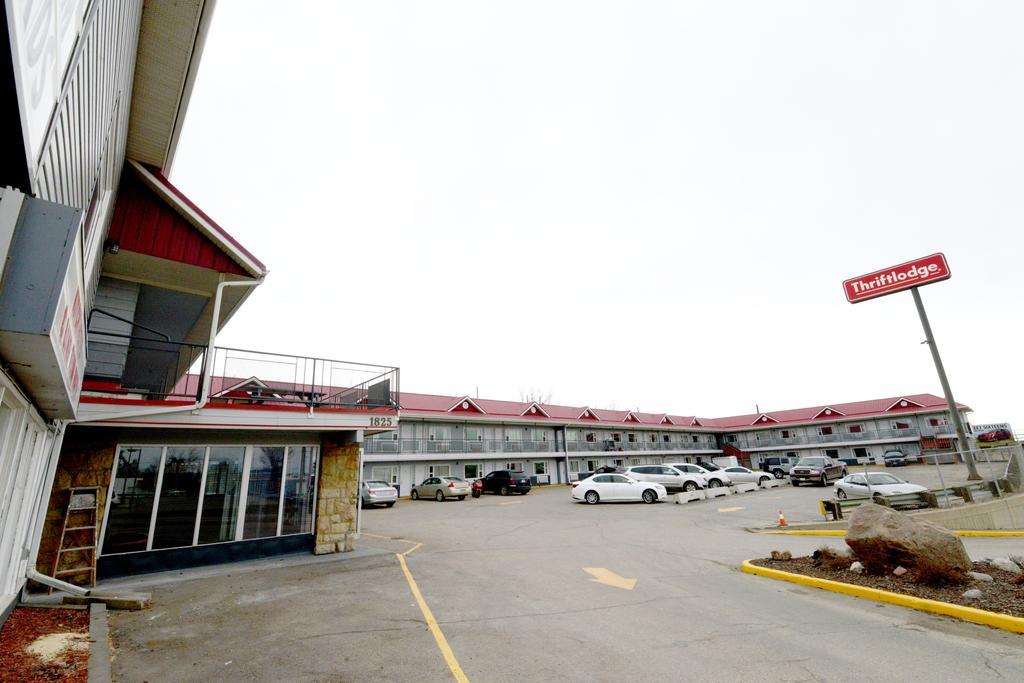 Thriftlodge Saskatoon Exterior photo