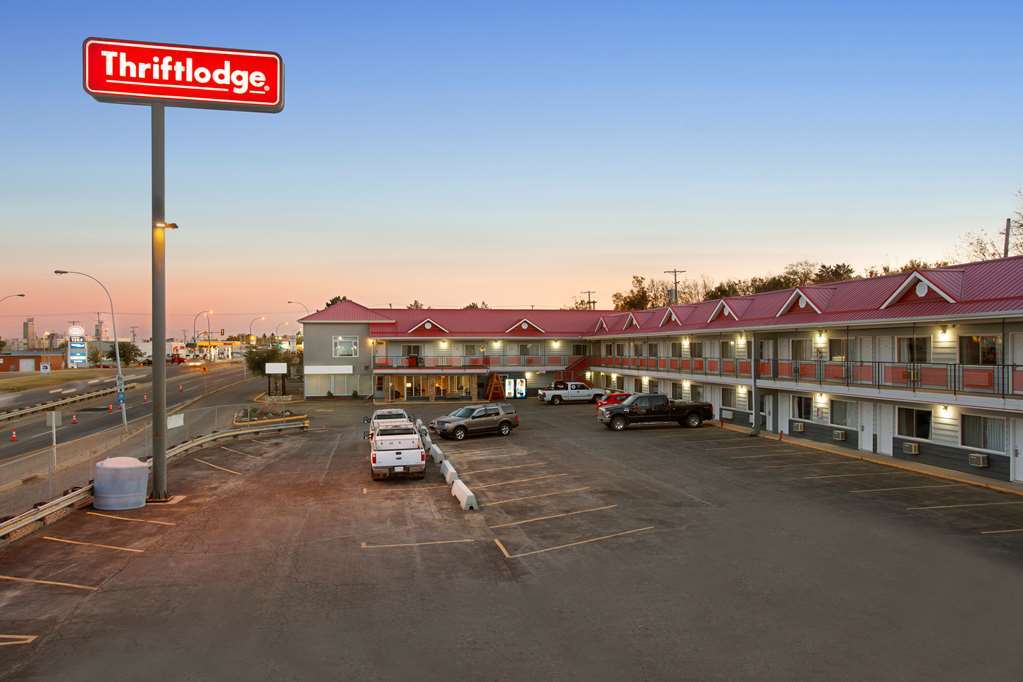 Thriftlodge Saskatoon Exterior photo