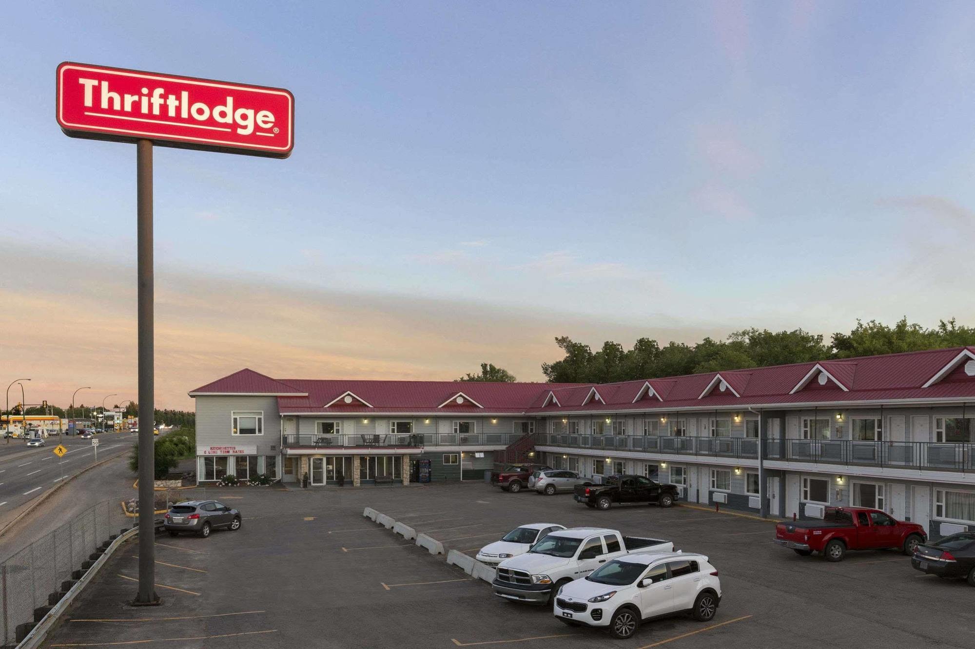 Thriftlodge Saskatoon Exterior photo