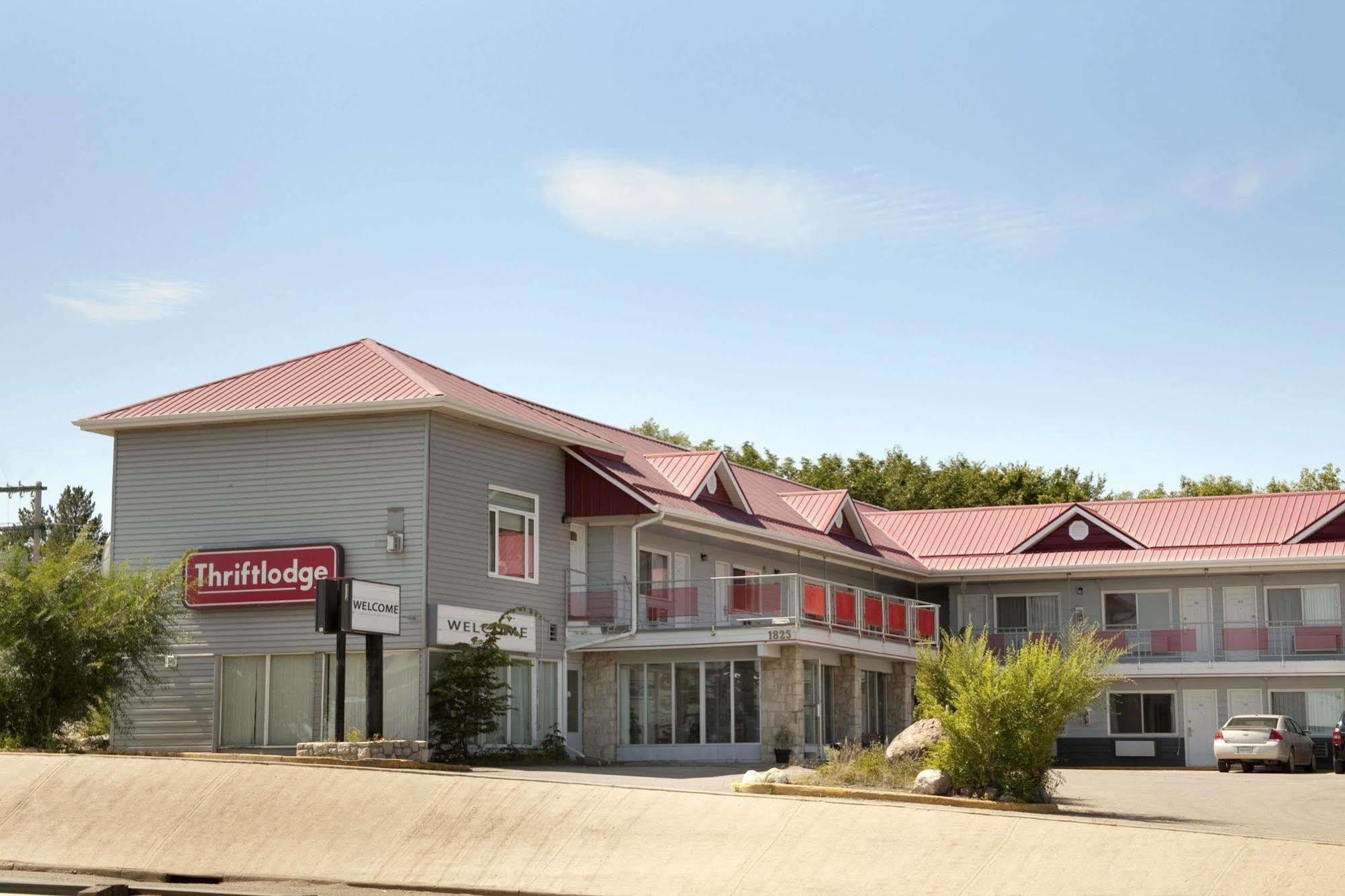 Thriftlodge Saskatoon Exterior photo